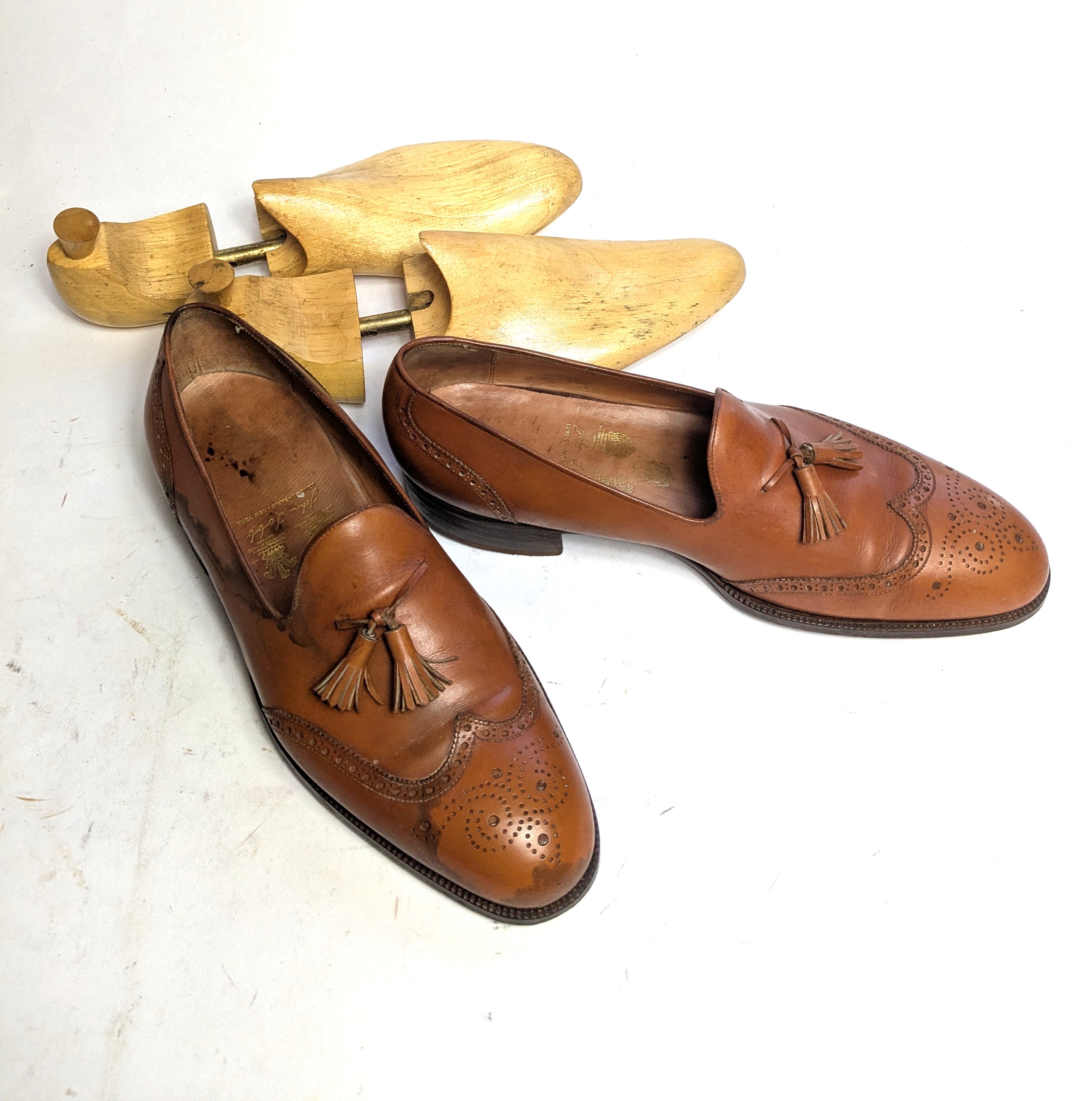 JOHN LOBB